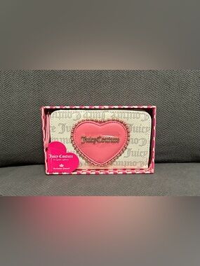 Juicy Couture Love Never Dies Wallet Pecan White Pink